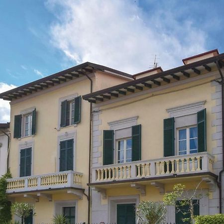Casa Virgilio Lägenhet Viareggio Exteriör bild